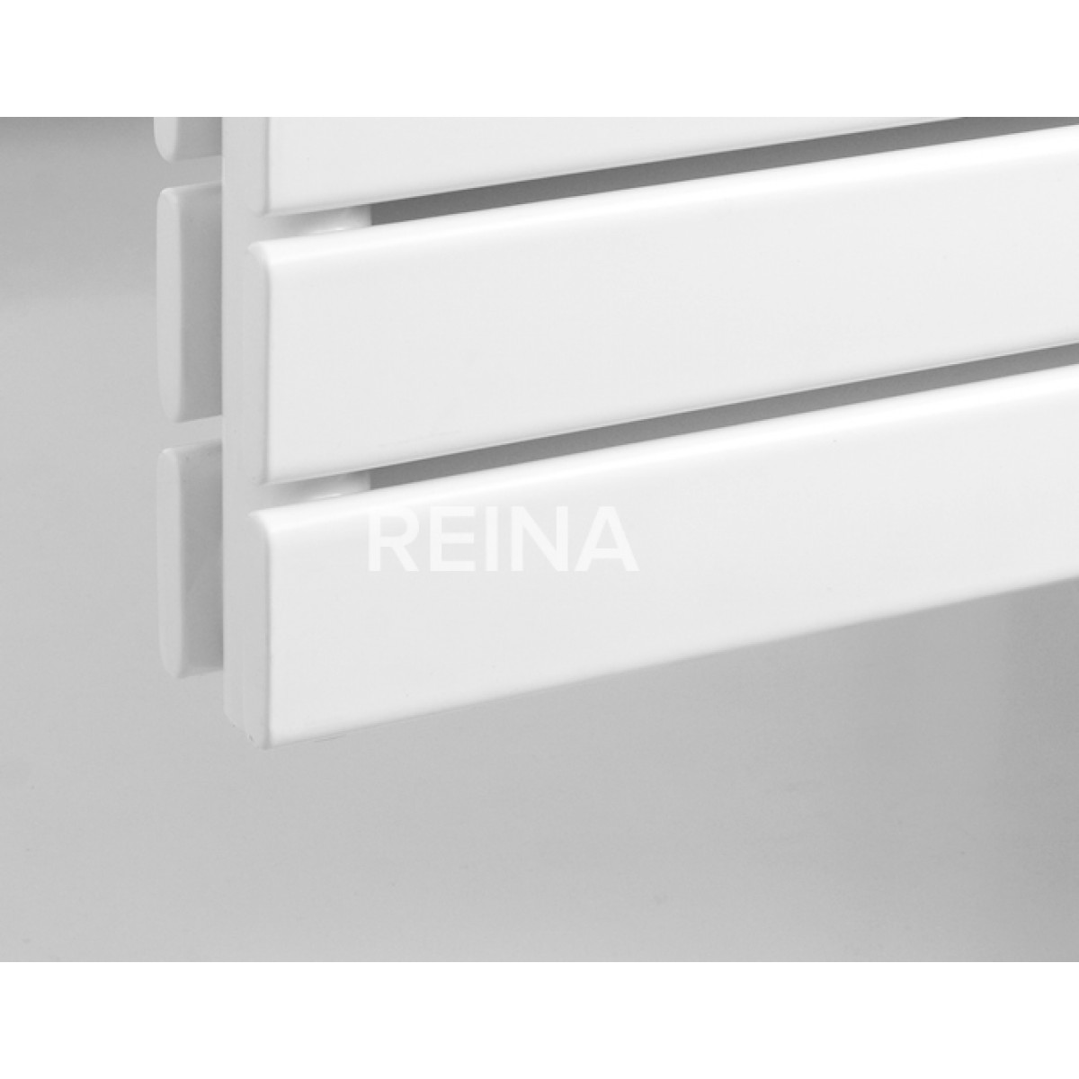 Reina Rione Double Horizontal Column Radiator 544mm x 400mm