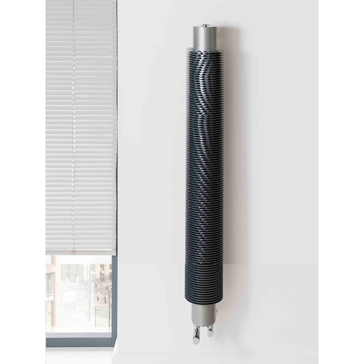 Halo Vertical Hydronic - Chrome, 1500 x 155