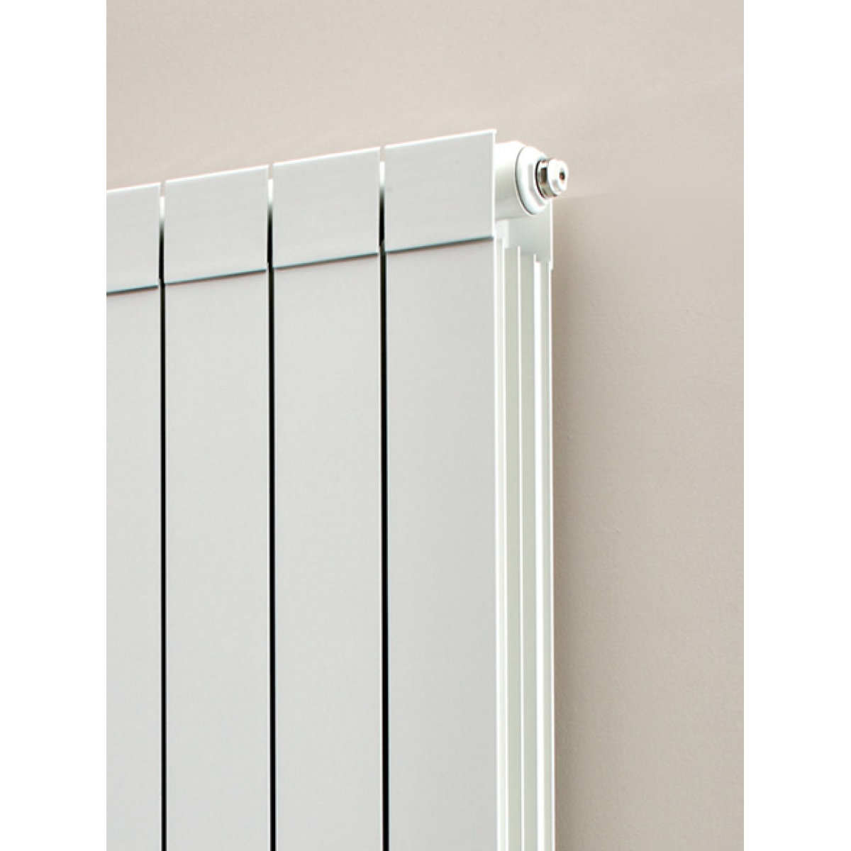 Saxon Vertical Aluminium Radiator - 1446 x 260mm